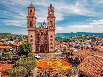 Cacahuamilpa Caves & Taxco